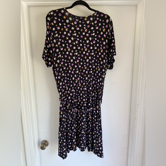 Old Navy Dress - Picture 4 of 7